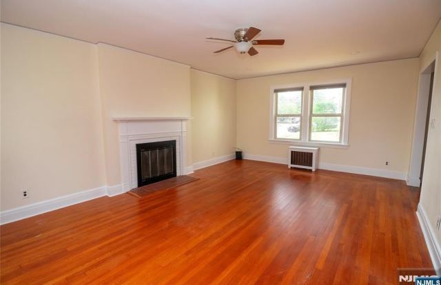29 13th Avenue photos photos