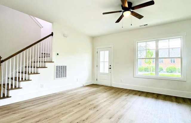 404 Andrews Road Gallery 3