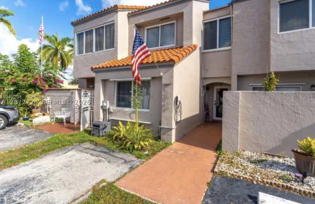 12909 SW 64th Ln Gallery 2