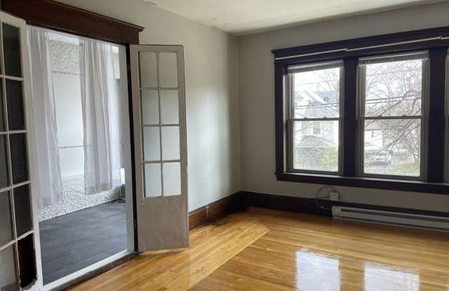 245 Sargeant photos photos