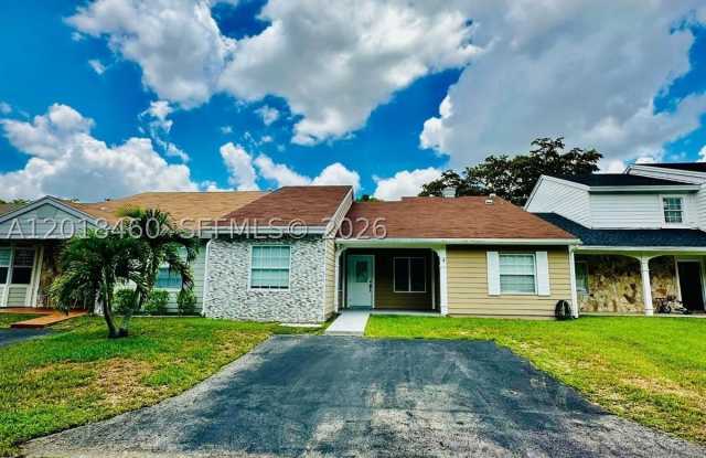 14530 SW 142nd Ct Cir Gallery 2