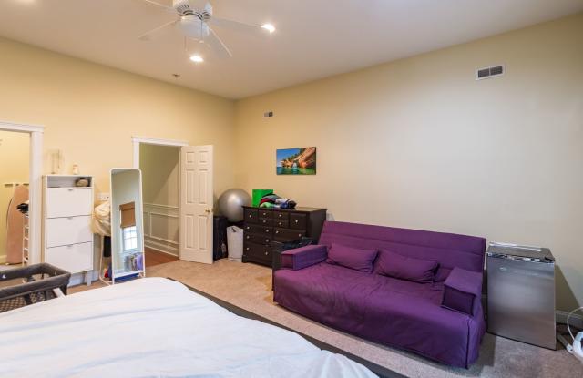 Large Four Bedroom Graduate Hospital Home with Two Car Parking photos photos