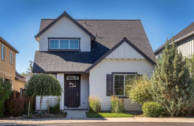 3 Bdrm 2.5 bath newer home in a quiet SE cul-de sac - Available 8/11/2025 photos photos