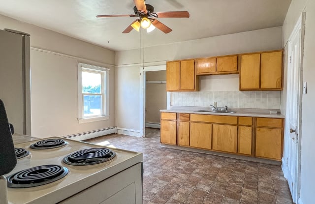104 Simpson Avenue - 3 photos photos