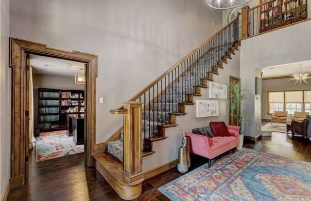 Luxury home in Oak Tree Park with a pool/tennis court/playground/walking trails - Edmond North High- Guest House photos photos