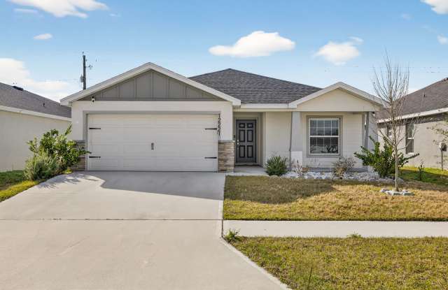 Single-Story 4/2 in Prime Riverview Location photos photos