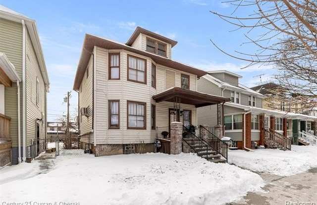 7737 Senator Street photos photos