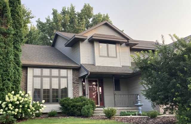 1815 Essex Dr photos photos