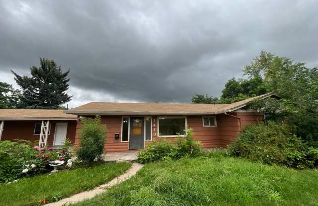 Great House across from City Park photos photos