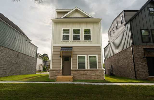 2 BR Townhomes Gallery 1