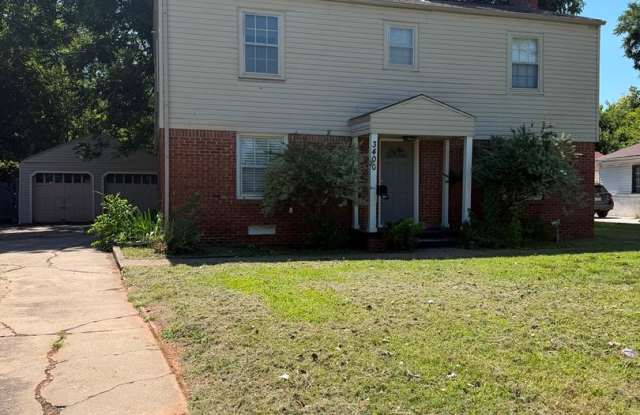 Renovated 2 Story, Large Lot, 3 Bedrooms and 2 1/2 bathrooms photos photos