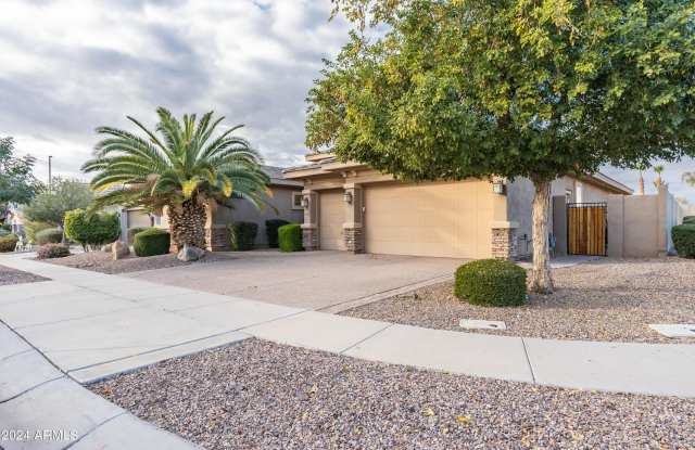 4362 E SANTA FE Court Gallery 3
