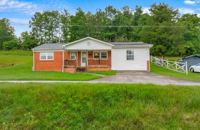 Tazewell 37879 - 3 bedroom, 1 bath home - Contact Lisa Vineyard  Shannon Russell (865) 216-9334 photos photos
