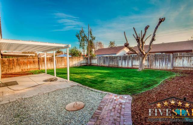 House for Rent in SouthWest Bakersfield Gallery 4