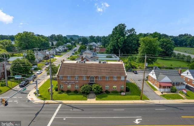9524 BELAIR Road Gallery 4