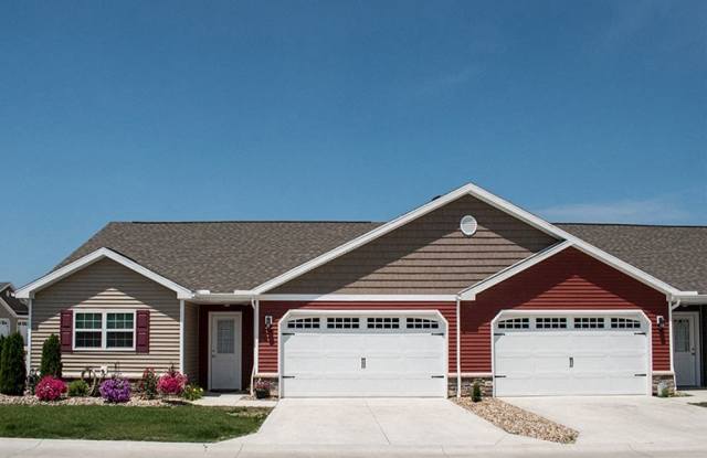 Redwood North Ridgeville Meadow Lakes Blvd Gallery 2