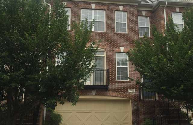 13042 GREG ROY LANE - 13042 Greg Roy Lane, McNair, VA 20171