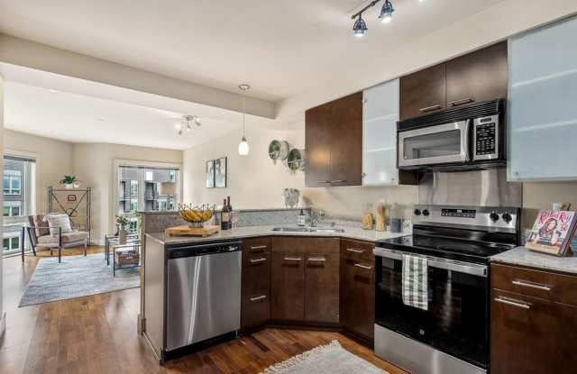 Stunning 1 bed condo in desirable Belltown and Lower Queen Anne! Available 3/7/26! photos photos Stunning 1 bed condo in desirable Belltown and Lower Queen Anne! Available 3/7/26! photos photos