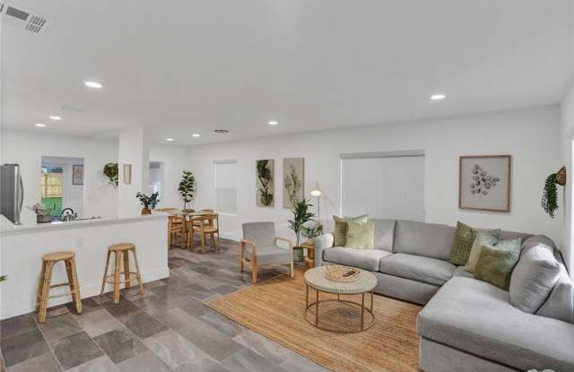 1121 Southwest 15th Avenue photos photos