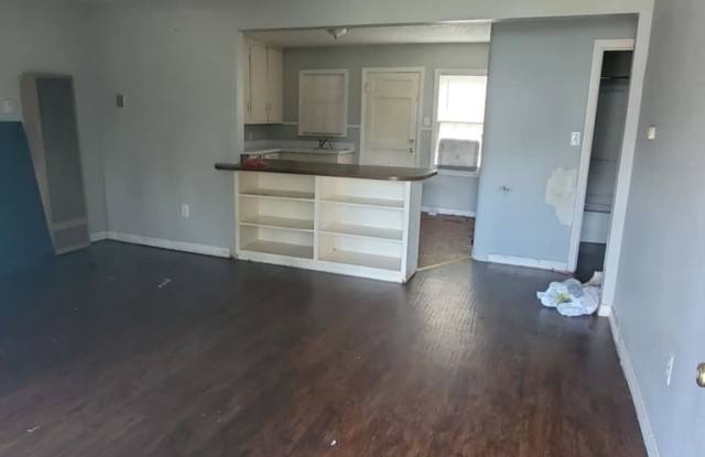 402 N. B Street - 1 Gallery 2