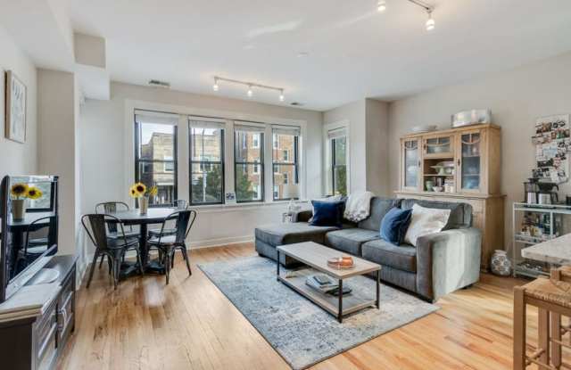 2233 West Wilson Ave. photos photos