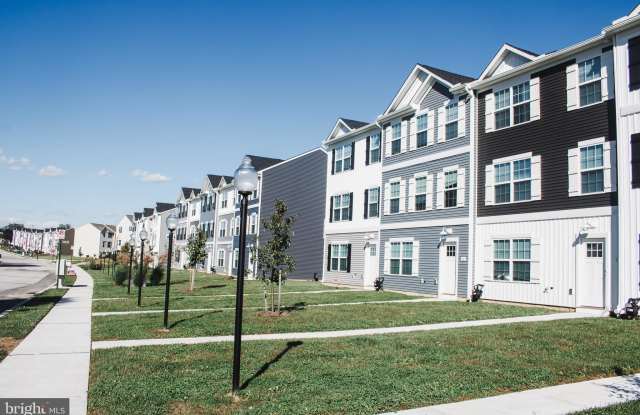 62 BROOKSIDE AVE - 62 Brookside Ave, Hanover, PA 17331