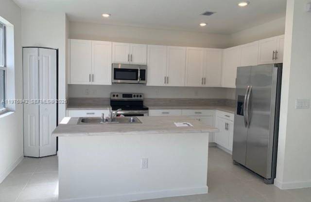 2608 SE 11th Street 2608, Homestead, FL 33035 photos photos