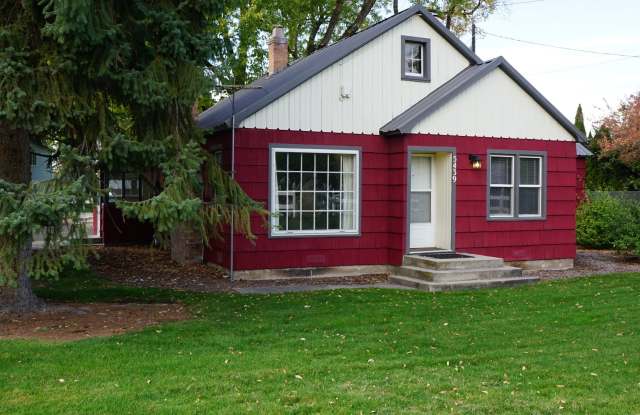 Charming 3 bedroom, 2 bathroom Home by the Foothills and Close to Downtown Boise photos photos