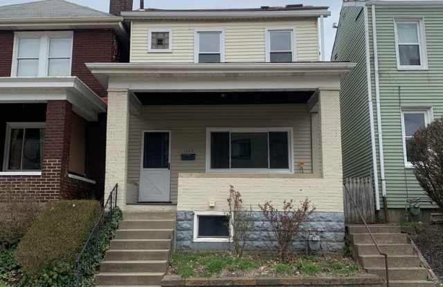 Beautiful 2 Bedroom 1.5 Bathroom Home in Morningside! photos photos