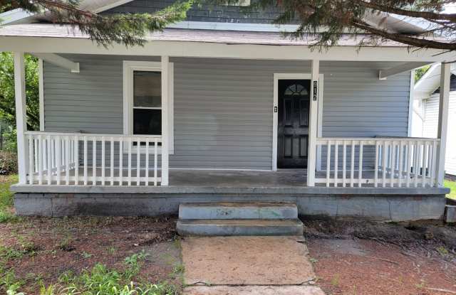3 Bedroom 1 Bathroom House photos photos