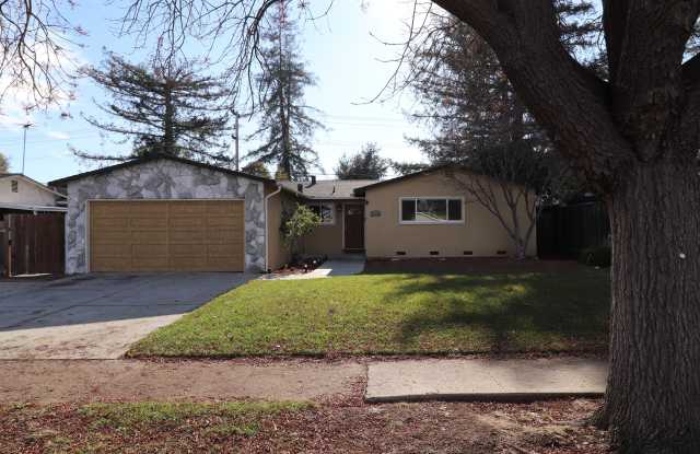 1086 Springfield Drive photos photos