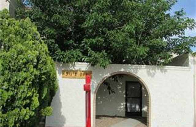 Sweet 2 Bedroom Townhouse! - 3120 Wayside Street, El Paso, TX 79936
