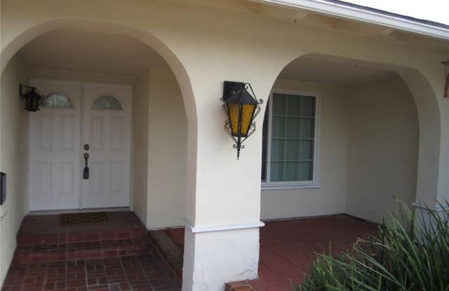 424 Barbados Drive Gallery 2