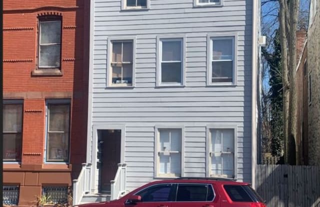 314 W State St 3 - 314 West State Street, Trenton, NJ 08618