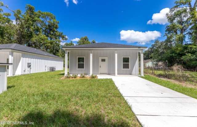 2025 NEW BUILT 2 BR 2 BA Rental that could be a 3BR photos photos