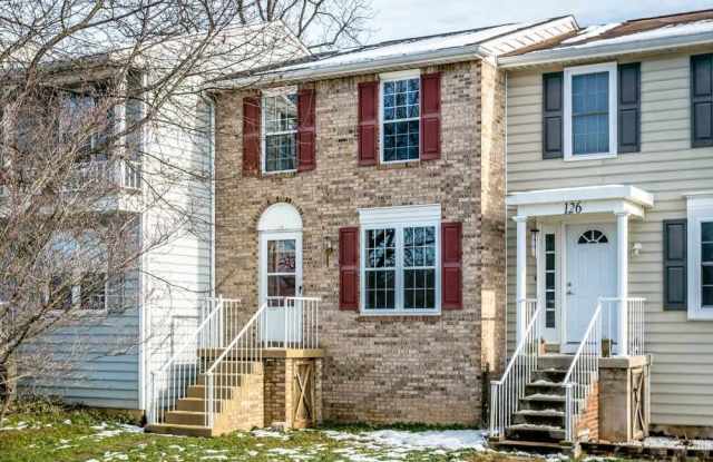 Spacious Bridgewater Townhouse - 127 Cindie Lane, Bridgewater, VA 22812 Spacious Bridgewater Townhouse - 127 Cindie Lane, Bridgewater, VA 22812