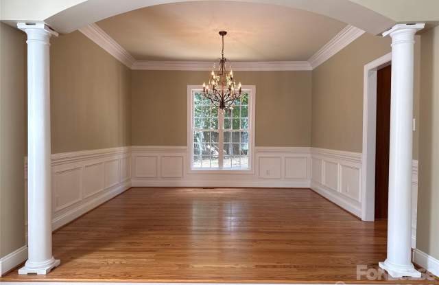 7011 Edenderry Drive Gallery 4