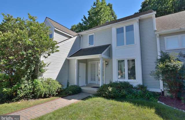 3875 ALDER WOODS CT - 3875 Alder Woods Court, Fair Oaks, VA 22033