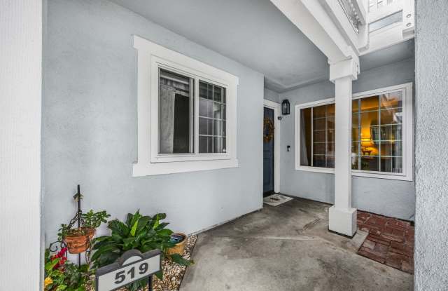 Charming Cape Cod-Style Condo in La Habra! Gallery 3