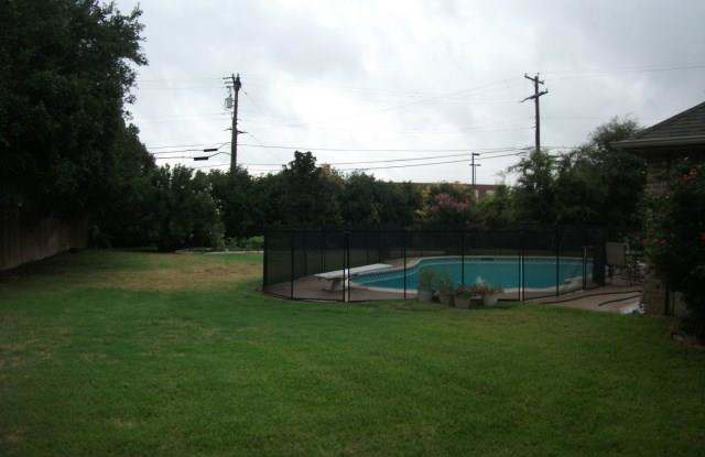 5601 Hidden Oaks Drive Gallery 4