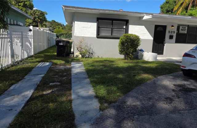 525 NE 132nd Ter photos photos