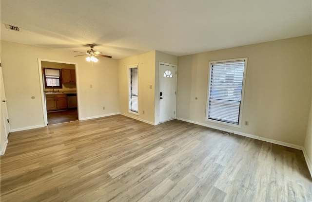 754 Hedgelawn Way Gallery 3