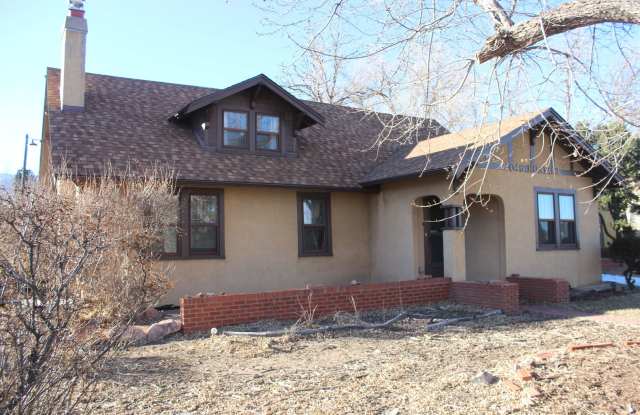 LARGE 3 bedroom in Old Broadmoor photos photos