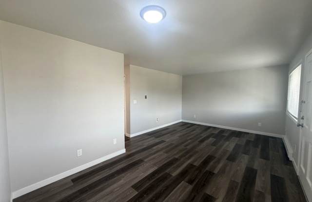 Bel-Air Apartments 8-Unit Gallery 3