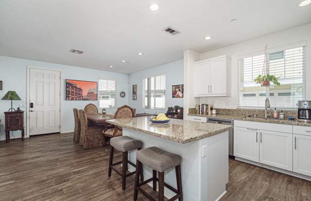 512 Heron Lane - 1 Gallery 2