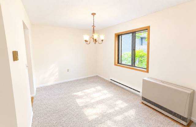 Spacious 2-Bedroom Condo in South Burlington Gallery 3