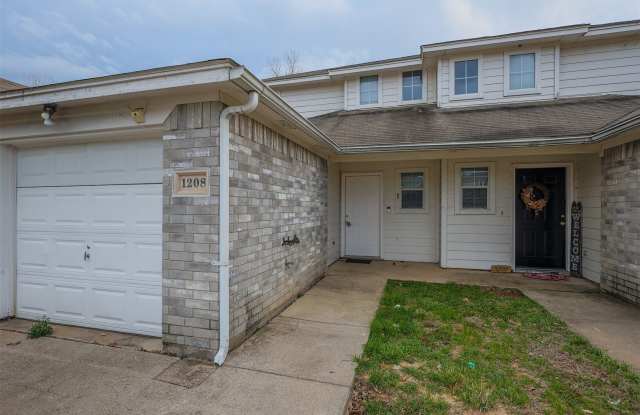 1208 Village Garden Drive Gallery 1