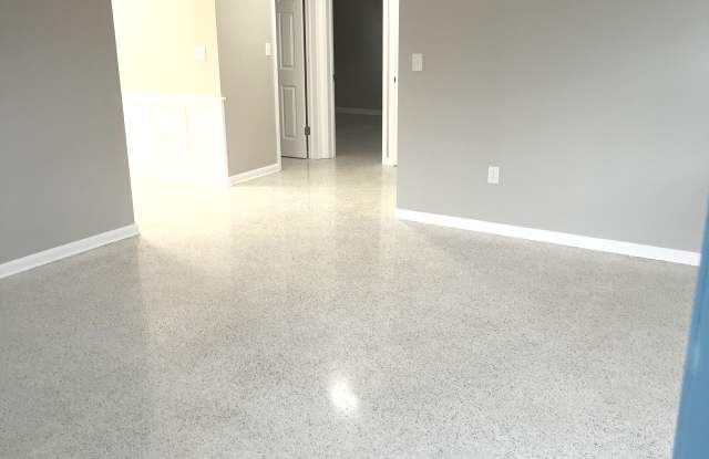 1835 Biscayne Drive Gallery 3