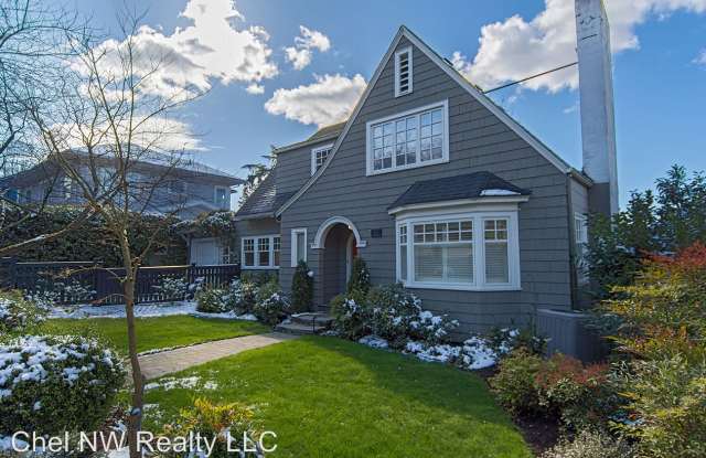 2841 Mount Rainier Drive S Gallery 2