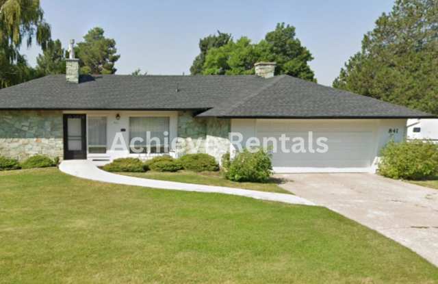 Adventure Meets Convenience in This Logan Home Gallery 1